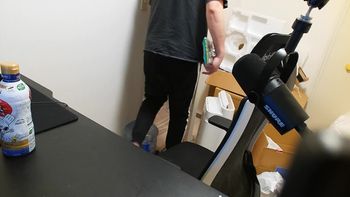 よっちの配信のサムネイル画像