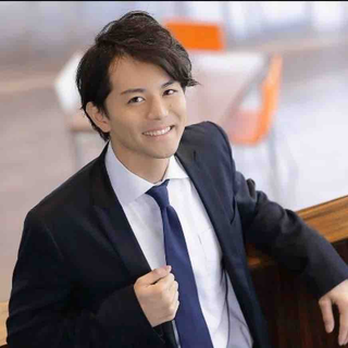 平岩康佑